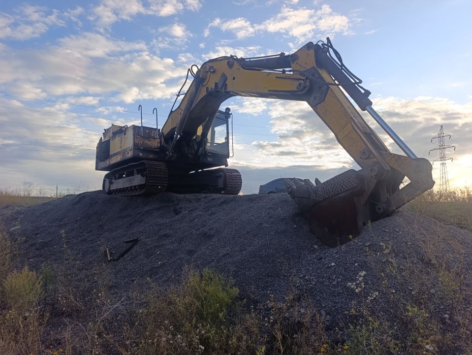 Продается гусеничный экскаватор эо