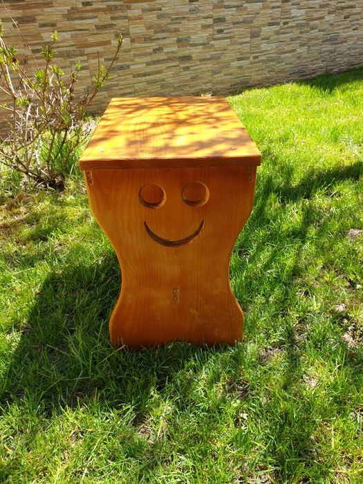 Малко столче (табуретка)