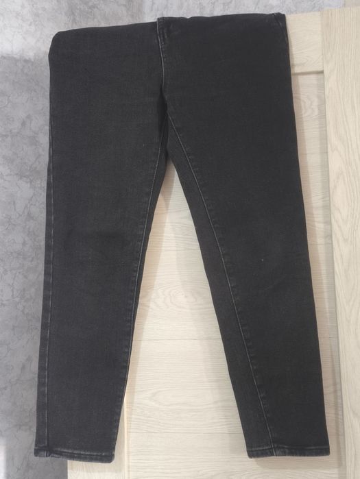 Отдам женские вещи