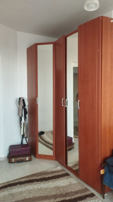 Срочно продам шкаф