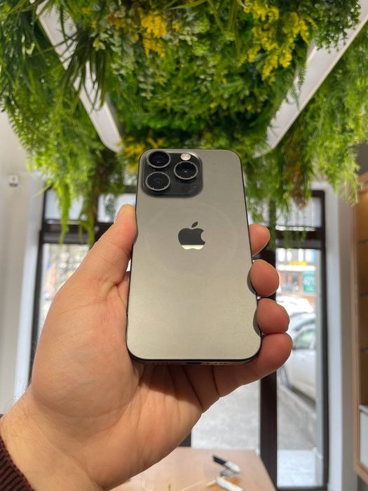 iPhone 15 pro 256 gb 89% yomkost