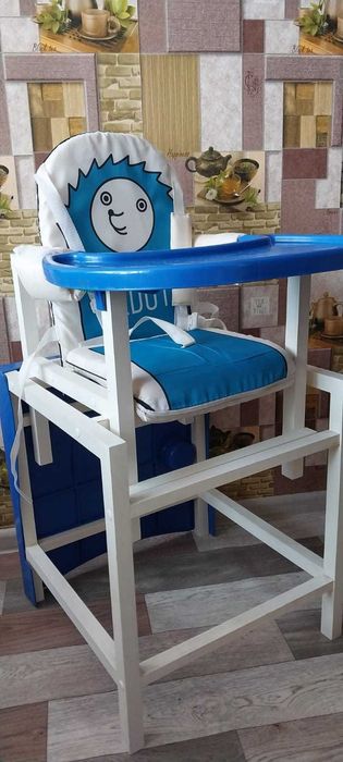 Стульчик-столик для кормления