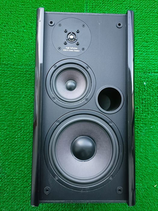 Boxe germane  Heco Cantaro 2