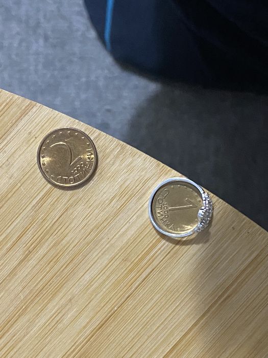 Сребърен пръстен коронка с камъчета