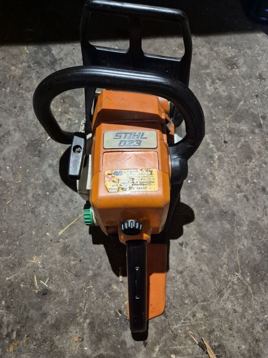Drujbă  STIHL 023