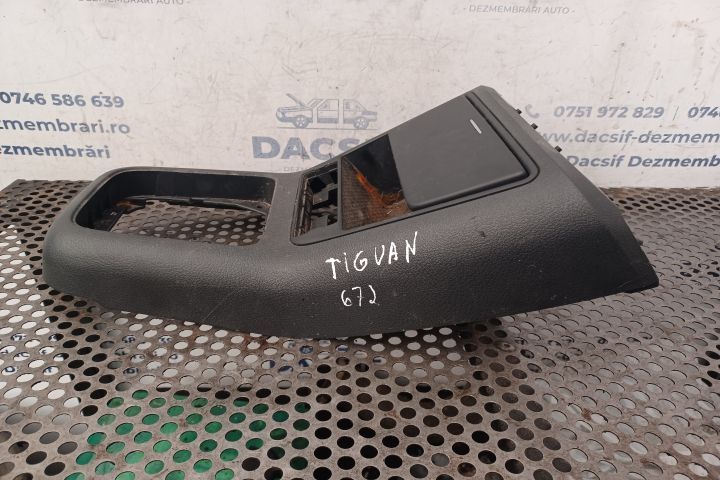 Consola centrala Volkswagen VW Tiguan 1 [facelift] 5N [2011 - 2017] C