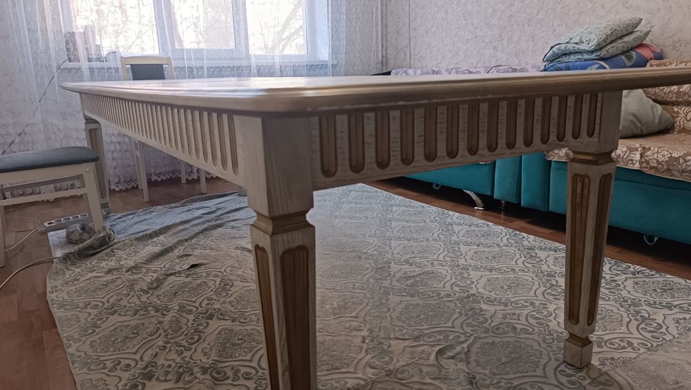 Стол деревянный срочно