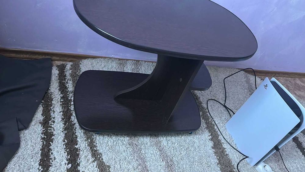 Журнальный столик