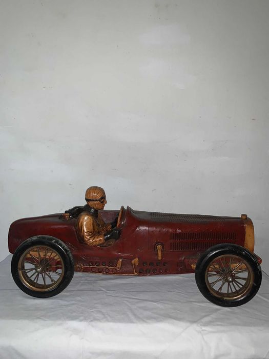 Mașina Cadillac    .