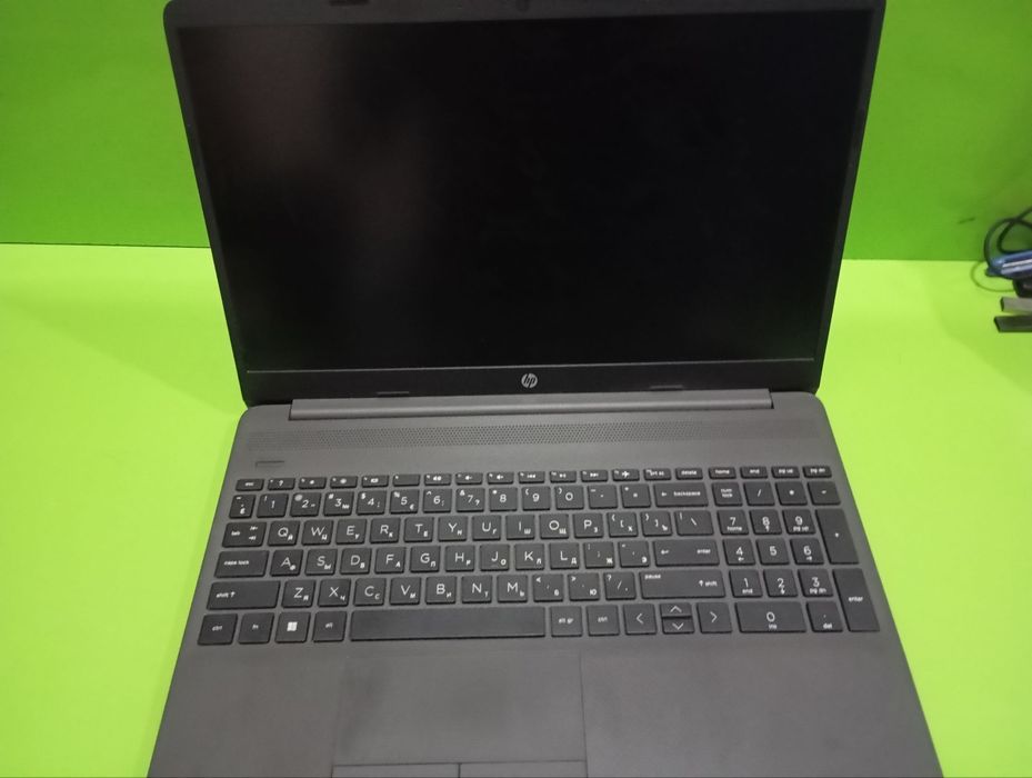 Model : HP 255 G8