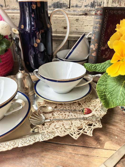 Купички с две дръжки