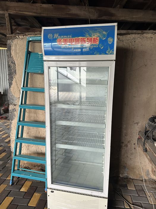 Продам два холодильника