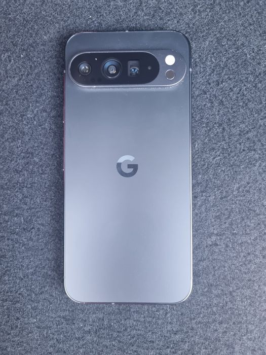 Vând/Schimb Google Pixel 9 Pro XL 5g Black impecabil Liber
