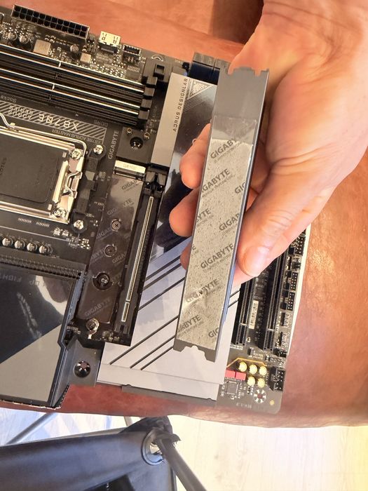 Placa de baza X870E Aorus Master