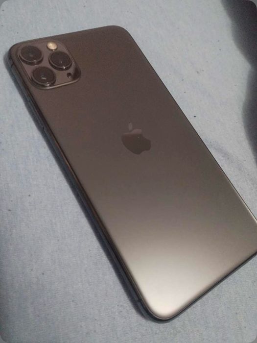 Iphone 11 pro max 100% 64 gb