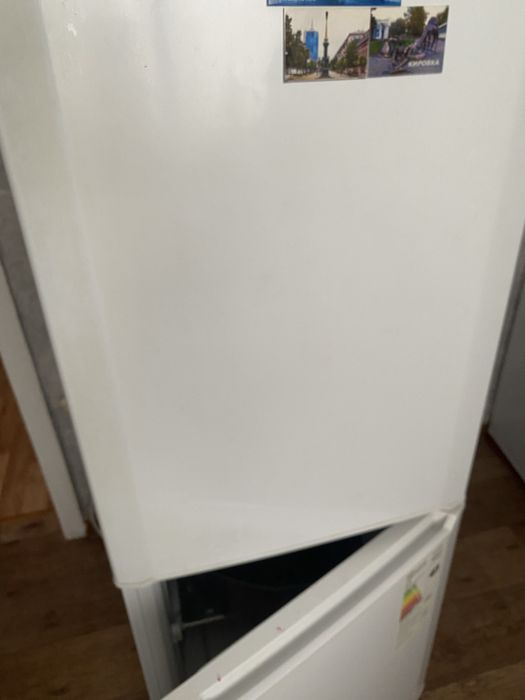 Продам холодильник