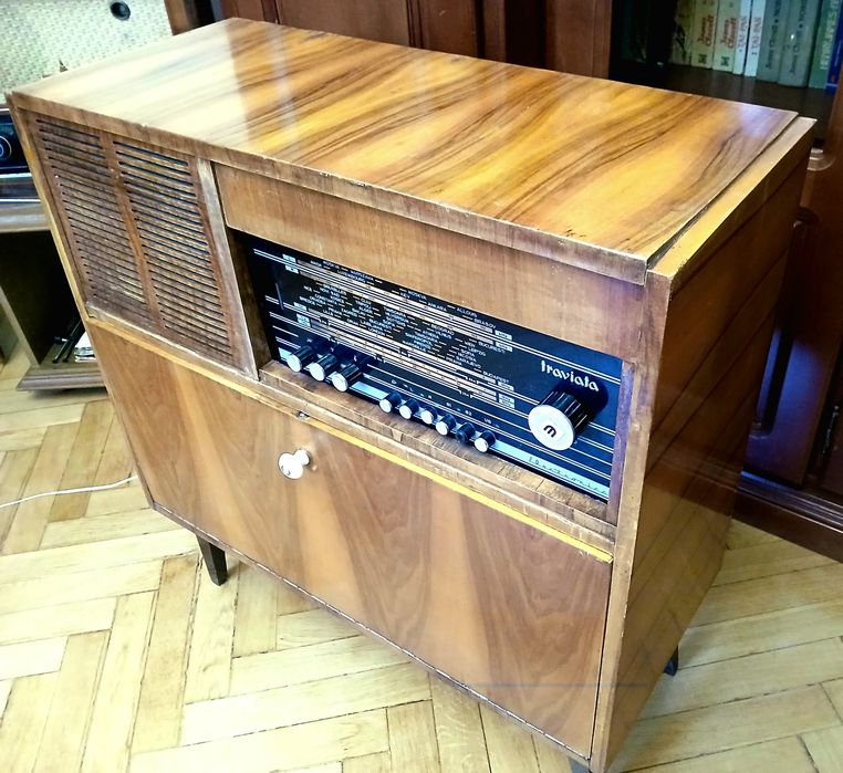 Ocazie!Radio cu lămpi Electronica Traviata S692A si pickup RFT Ziphona