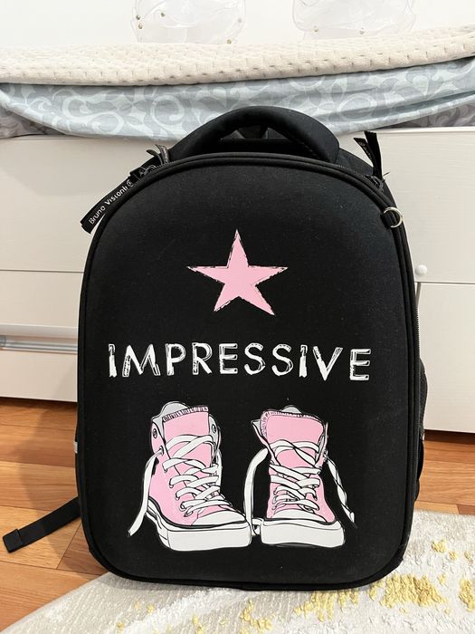 Школьный рюкзак девочки