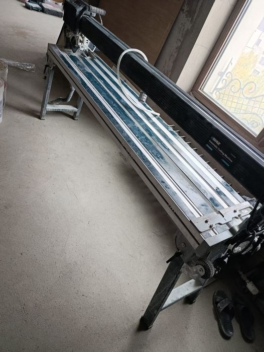 Водянои плиткорез