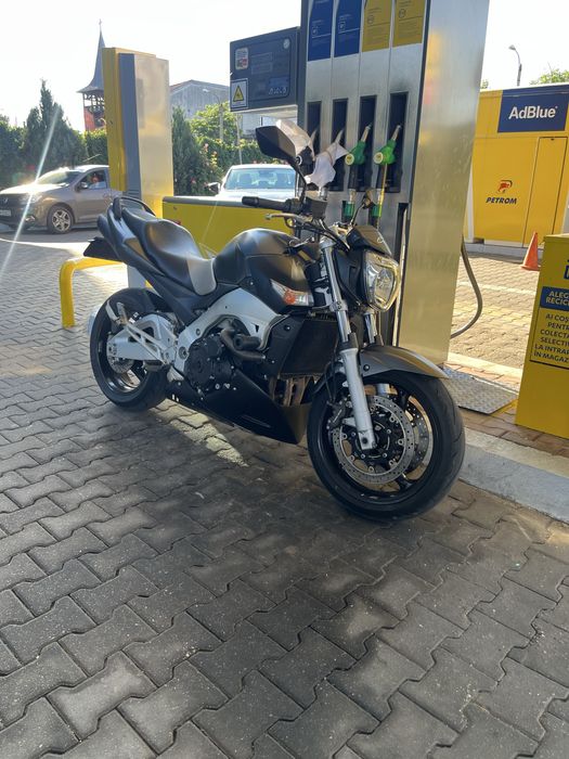 Suzuki gsr600 2006