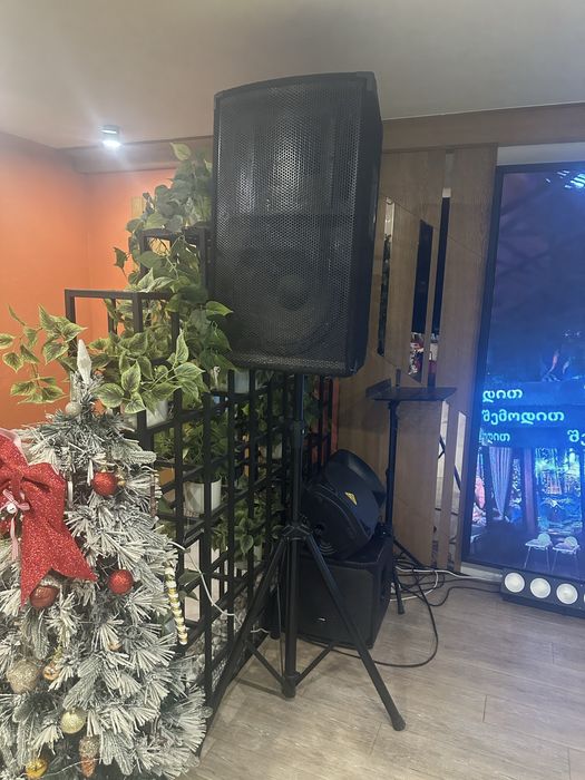 Продам музыкалный аппаратура колонка