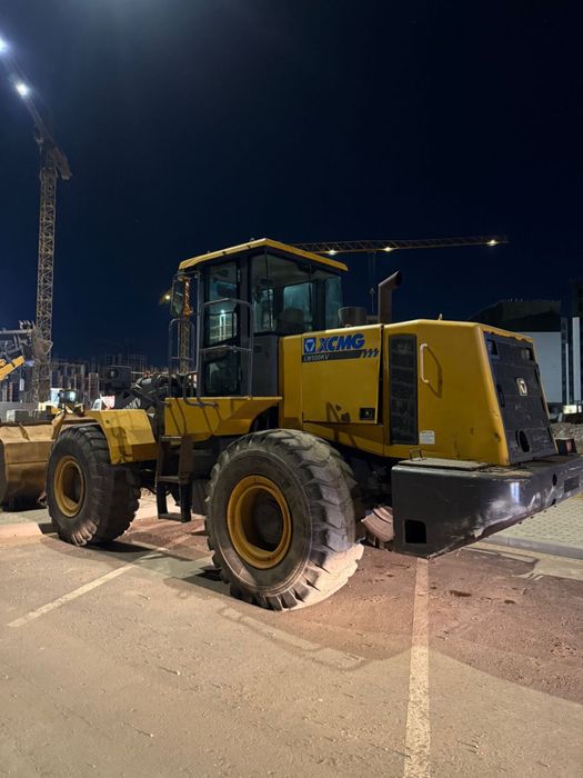 Услуга Погрузчик 5 куб 3 тонна