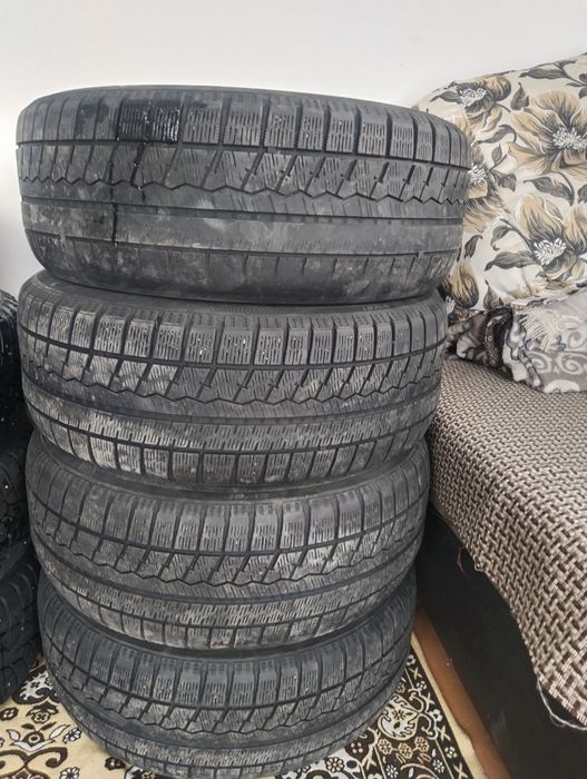 Продам шины 205/55/16 Sailun