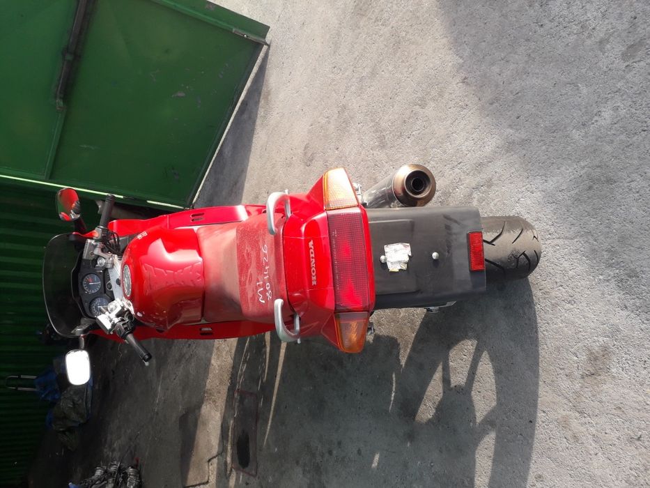 Honda VFR 750 F -На части