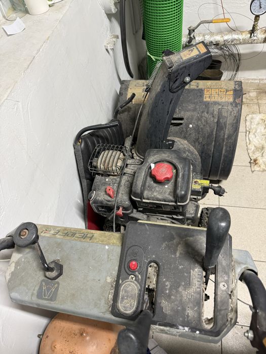 Снегоуборочная машина