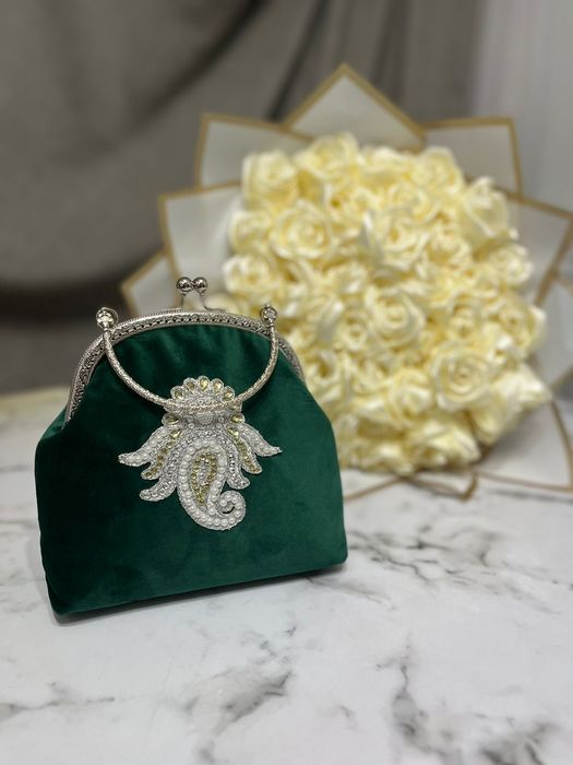 Әдемі Сумочка, Сөмке