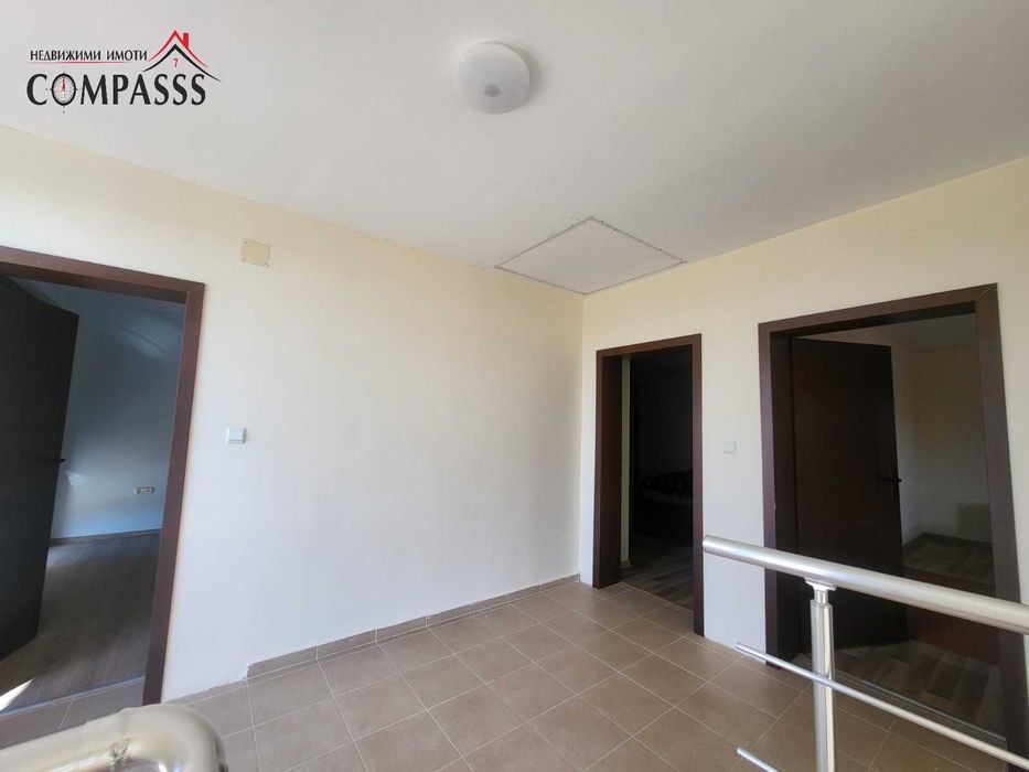 с. Драганово, Обл. Добрич, КЪЩА на 2 етажа – 107372евро!