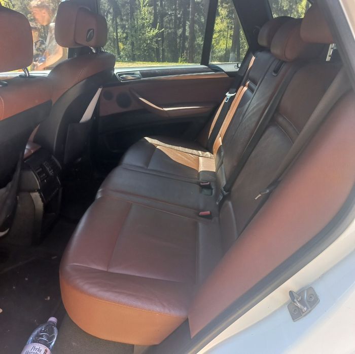 BMW X5  DRIVE 30D 4×4 vând, schimb.