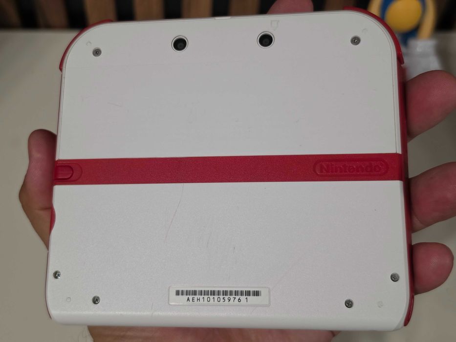 Nintendo 2DS Luma