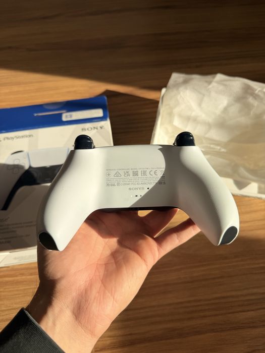 Controller PS5 nou cu garantie si factura Altex
