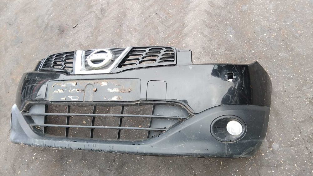 Bara fata Nissan Qashqai an 2012 facelift