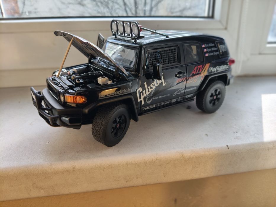 Macheta Toyota FJ Cruiser 1/18 Autoart