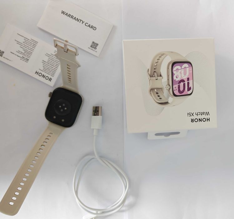 Смарт часовник HONOR Watch