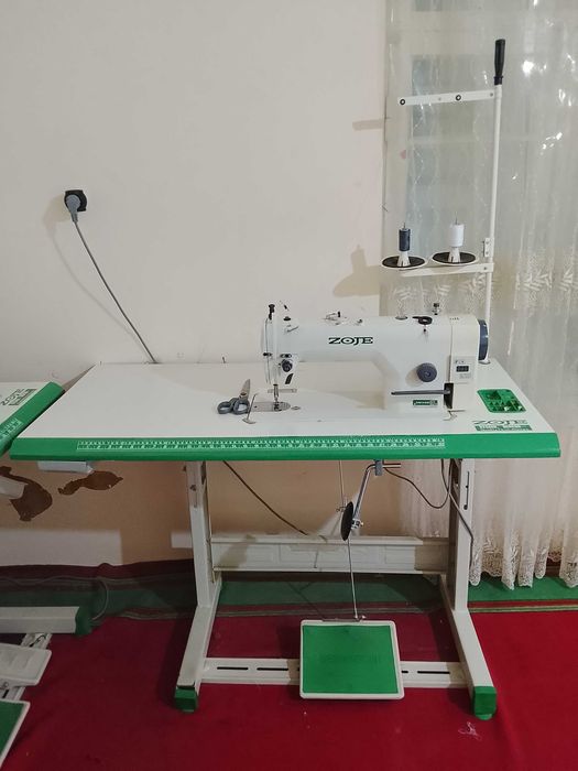 Швейная машина оверлок "ZoJe"