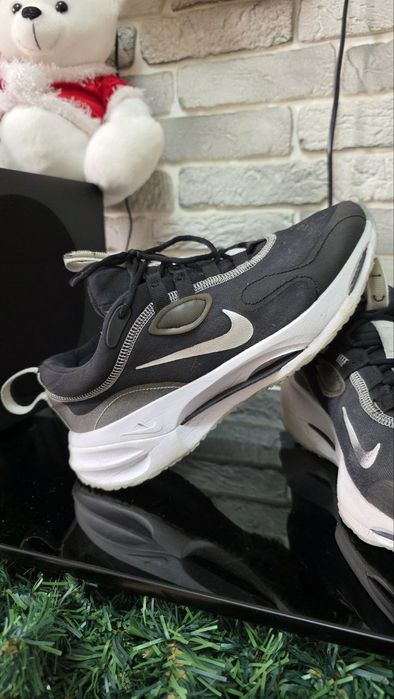Оригинальные кроссы Nike