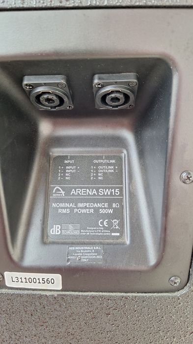 Boxe Yamaha  DBR 15 DSP 1000w subwoofer arena DB SW 500w  behringer vp1800  eurolive 1600w