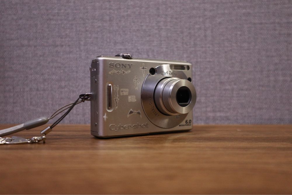 Sony Cybershot DSC-W30