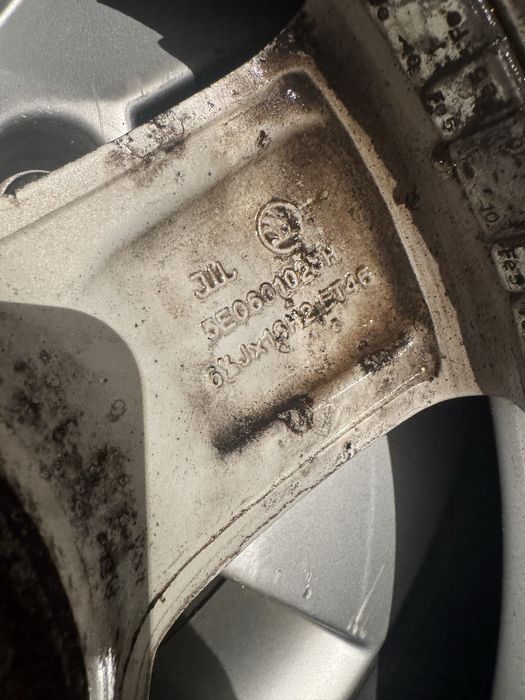 Диски 16 оригинал, 5/112 с резиной