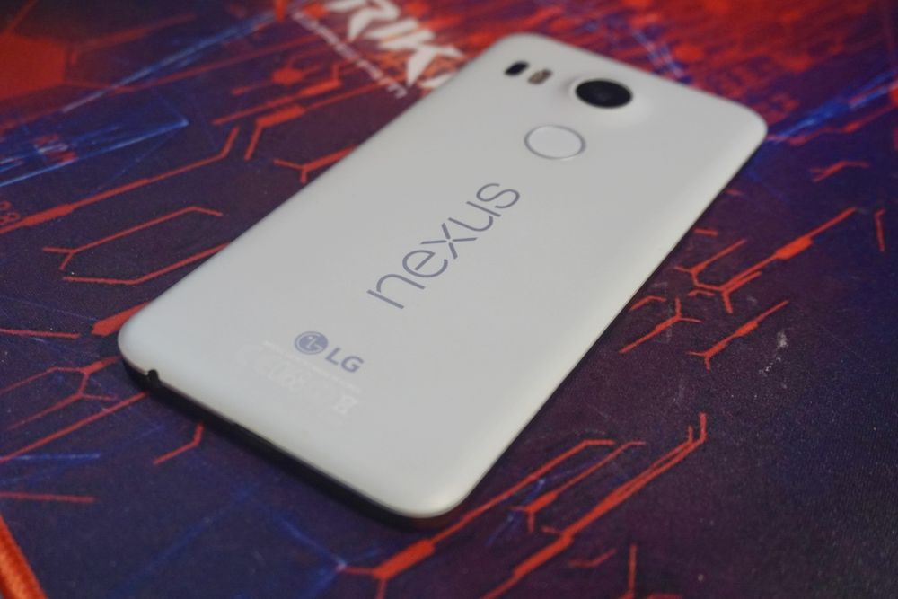 LG Nexus 5X 32GB ROM/2GB RAM