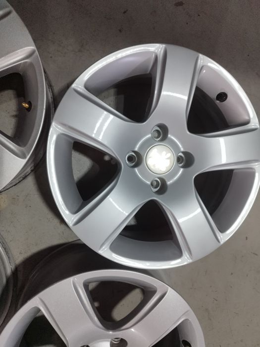 Jante originale Peugeot 4x108 r16
