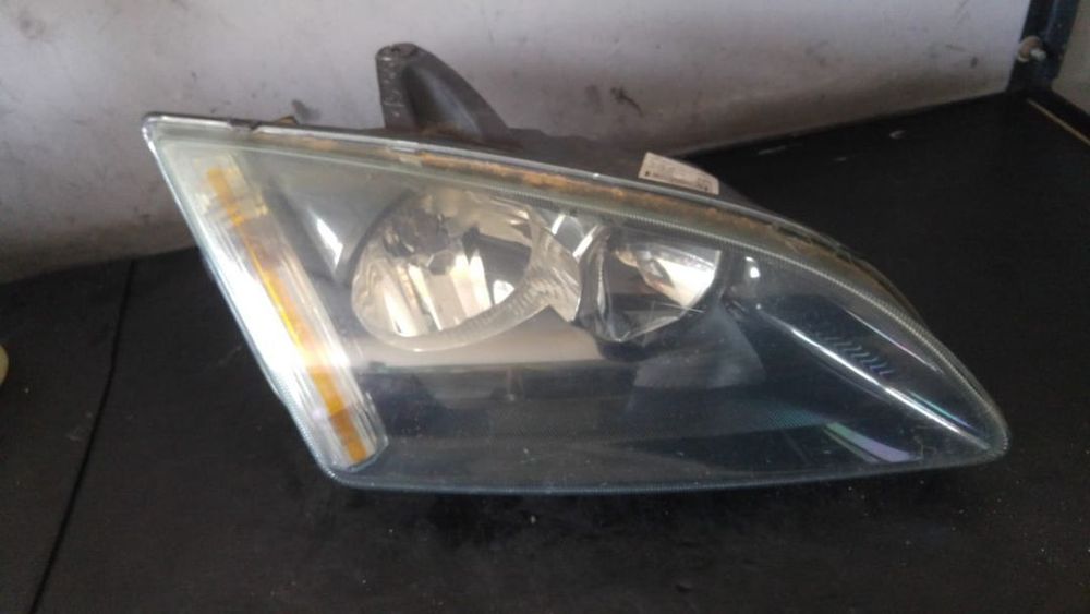 far dreapta ford focus 2 4m51-13w029-jc