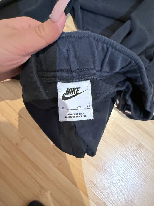 Черно долнище nike