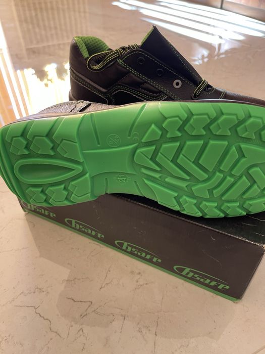 Bocanci/pantofi cu bombeu de protectie NOI