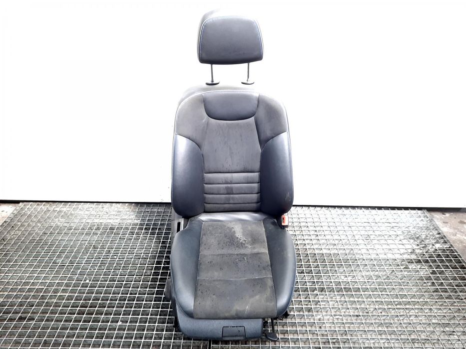 Scaun dreapta electric, Mercedes Clasa C (W204) Piesa originala