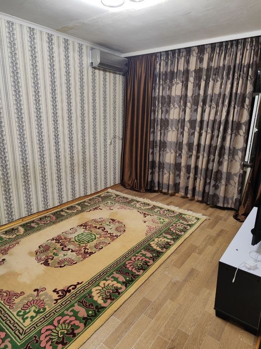 Сдаётся квартира Чиланзар 5 квартал 1/2/4 кирпич 1,2 ×3