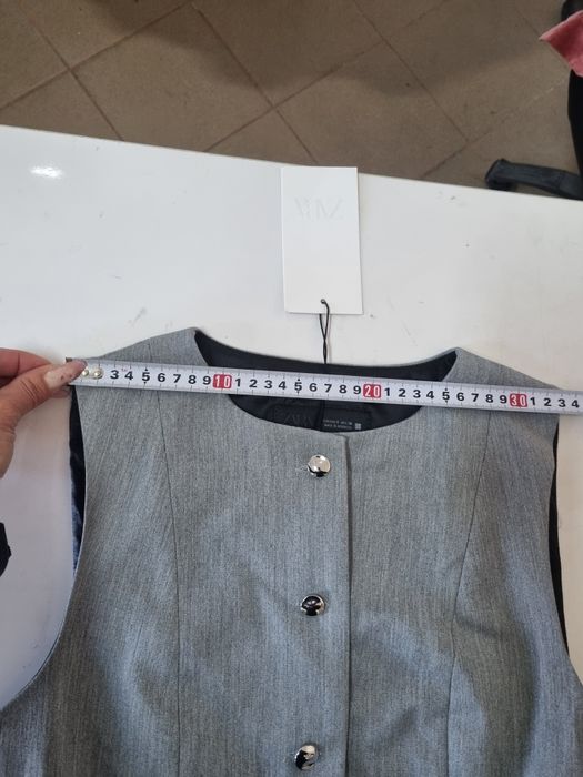Costumas office ZARA